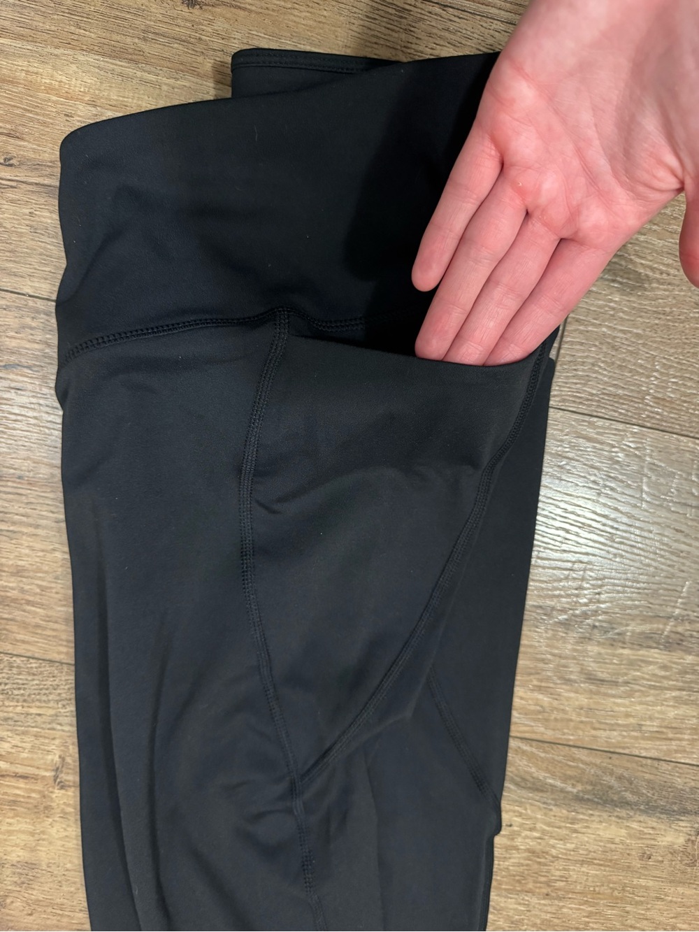 *NWT Fabletics Oasis PureLux High-Waisted Crossover Flare Black Leggings - Picture 8 of 12